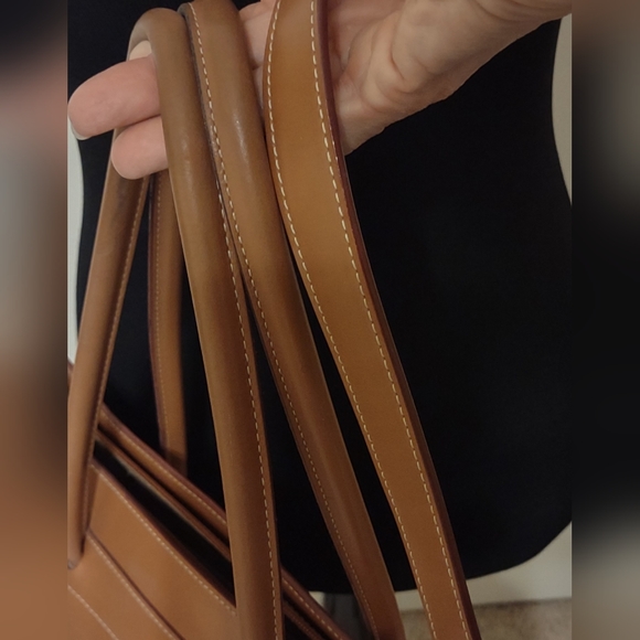 Beautiful Lodis British Tan Laptop Tablet Tote with Crossbody Strap - Picture 11 of 16